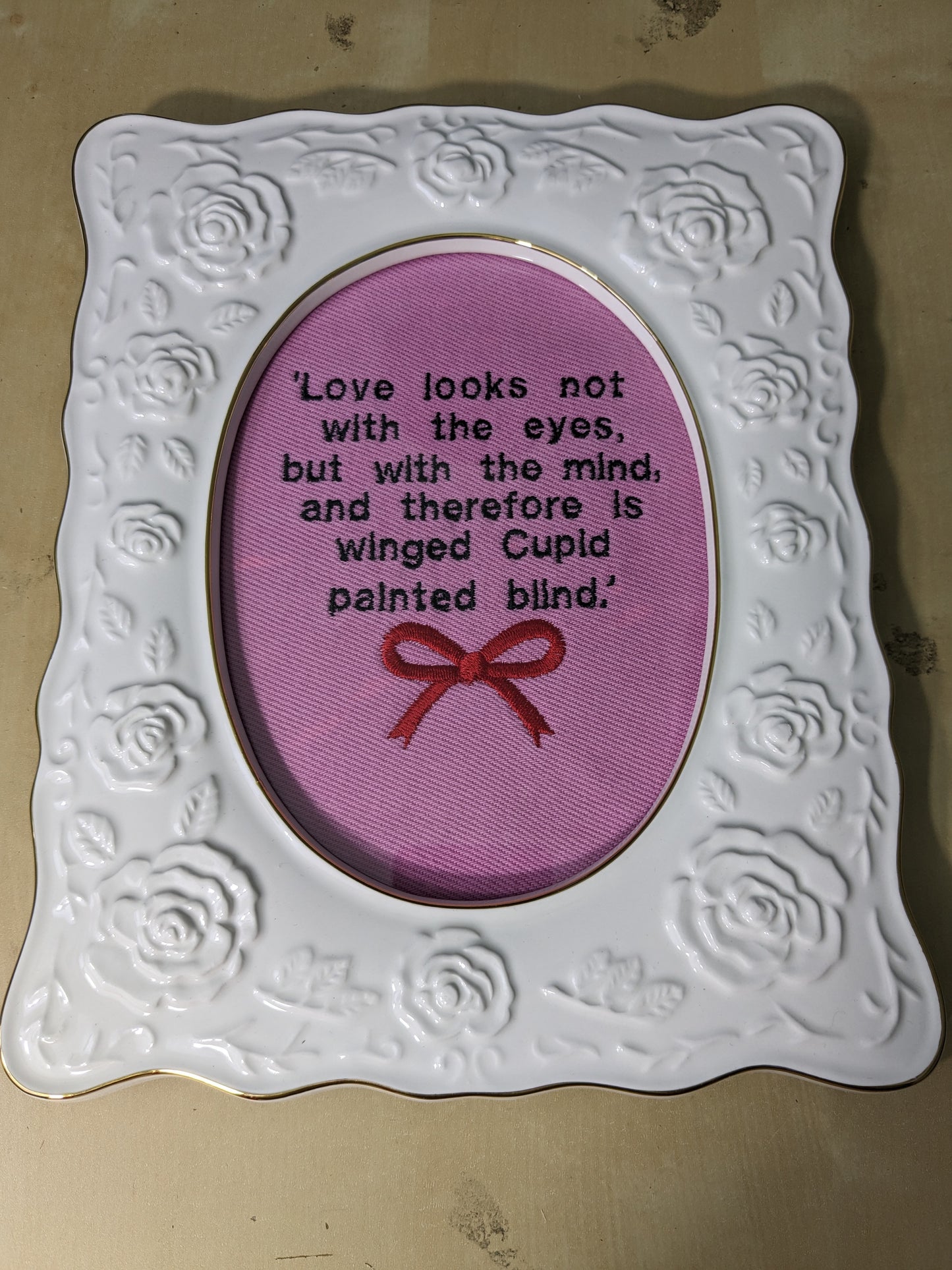 William Shakespeare Framed Embroidery Art Work - A Midsummer Night's Dream - Bow Detail
